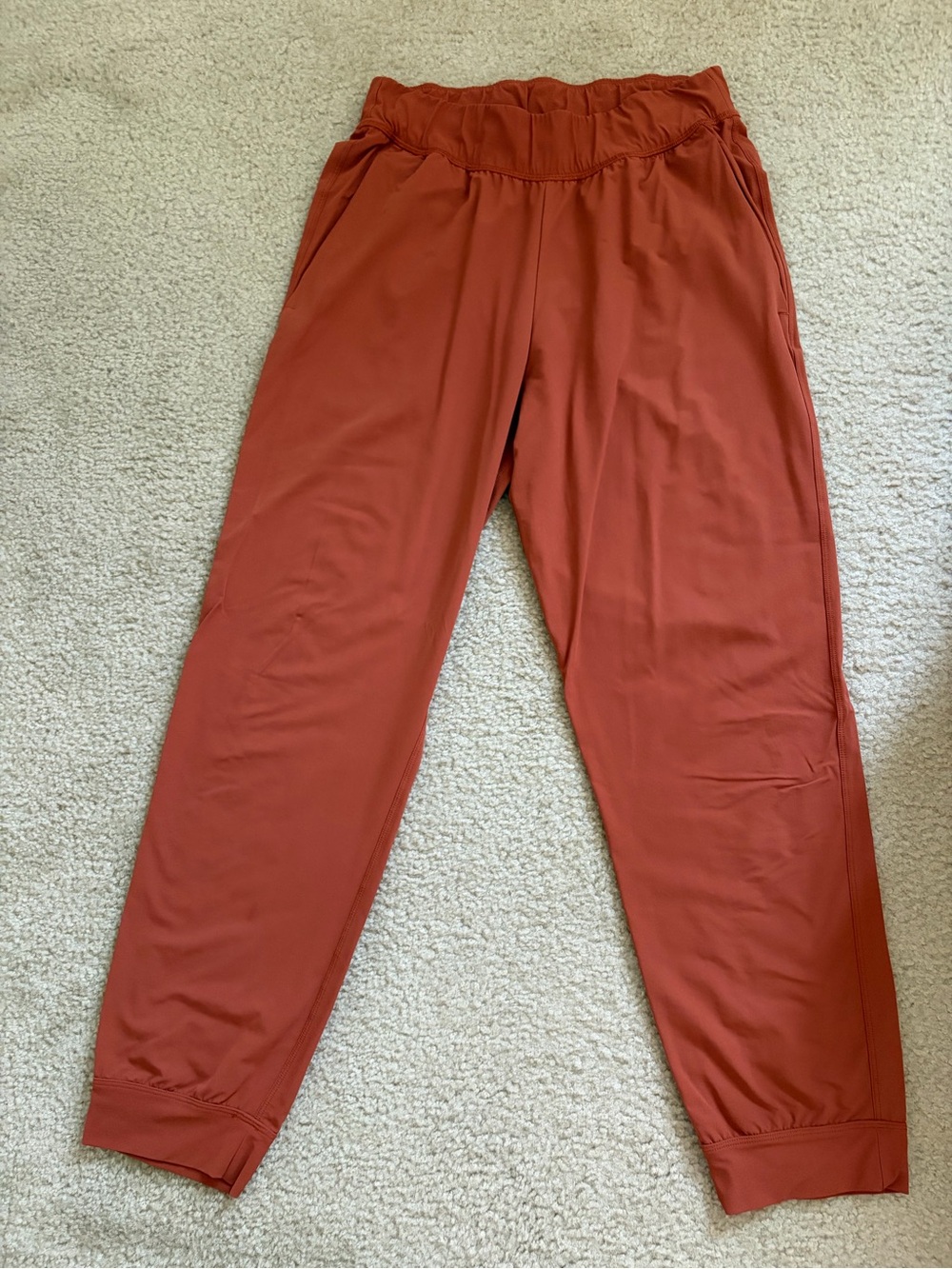 Cotopaxi Women’s Rust Red Jogger Hiking Pants Size M